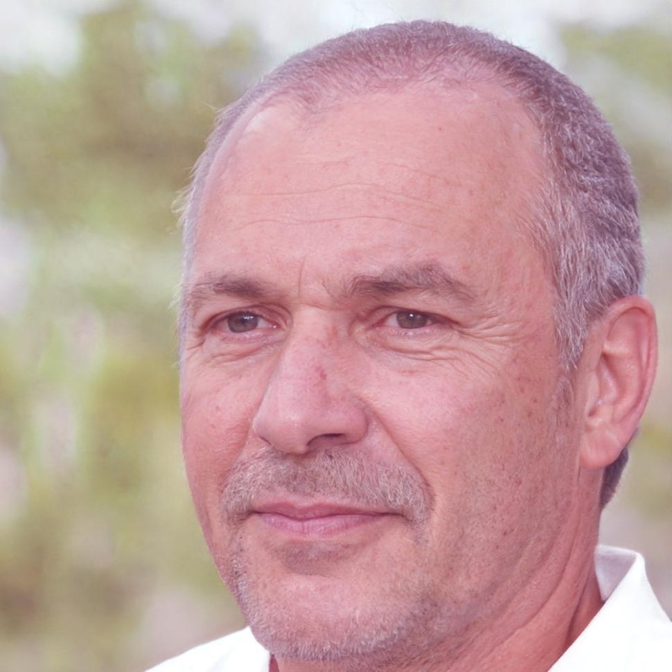 Portrait of Jasper Lundqvist, Conservation Tourism Specialist